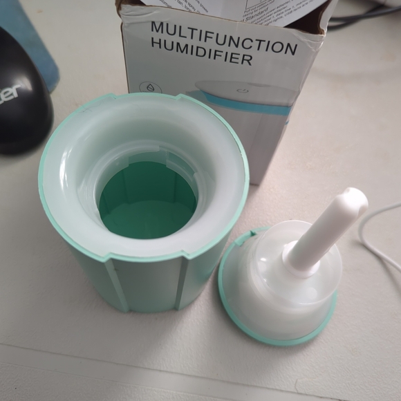 Mini Humidifier - Picture 5 of 10